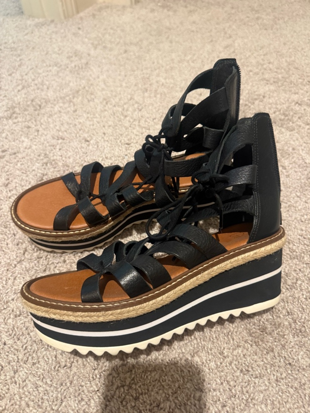 Gianni Bini Black Strappy Platform Sandals